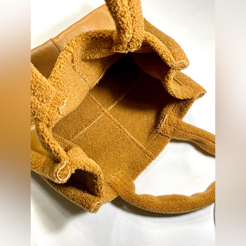 Tan Sherpa tote Bag LIKE DREAMS Women Soft Sherpa Tote Vintage Vegan leather - Picture 5 of 17